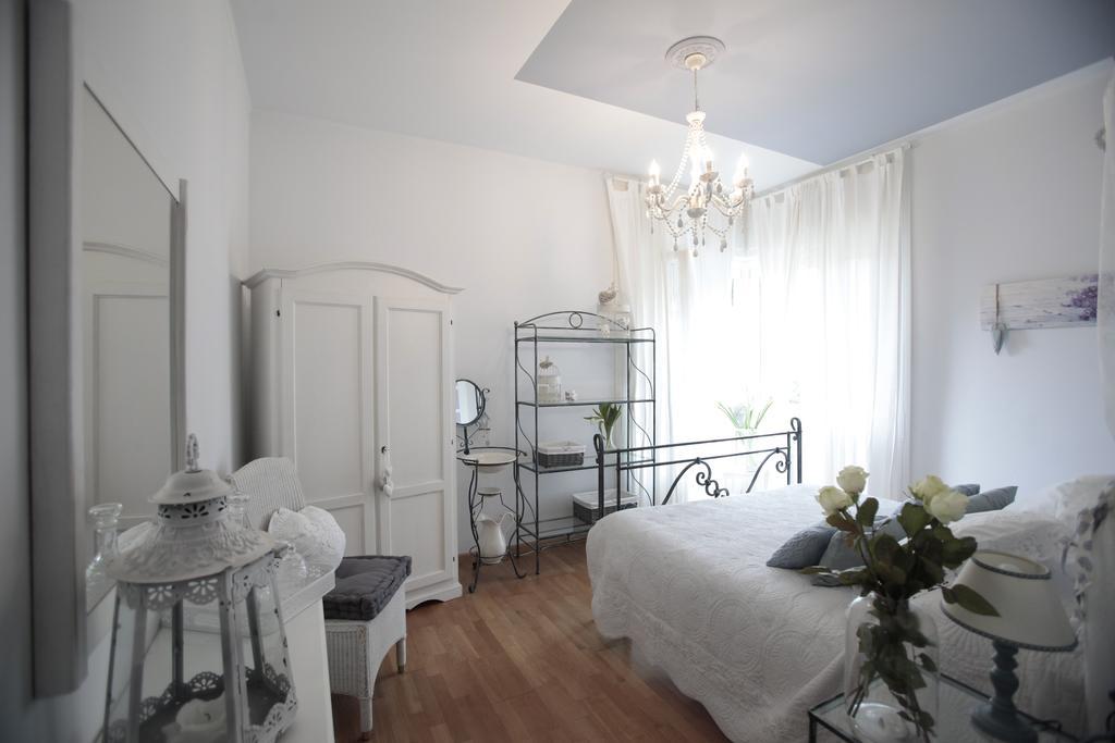 B&B La Casa Di Pamela Casciago Buitenkant foto