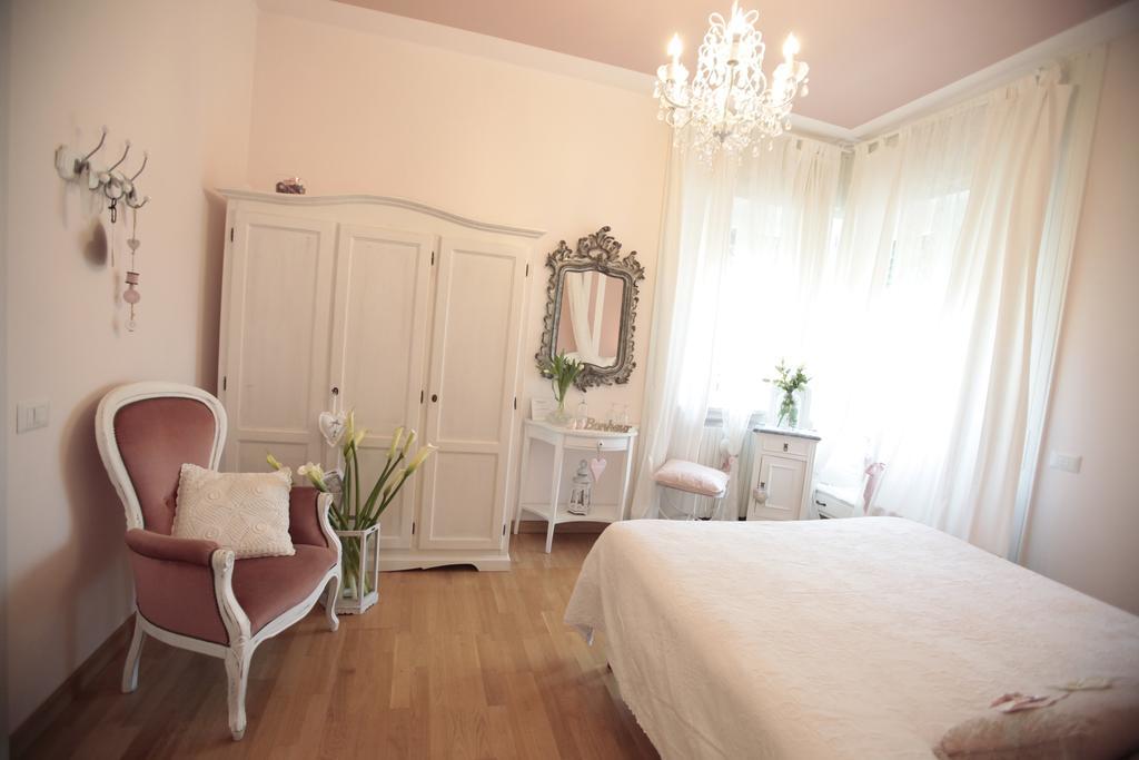 B&B La Casa Di Pamela Casciago Buitenkant foto