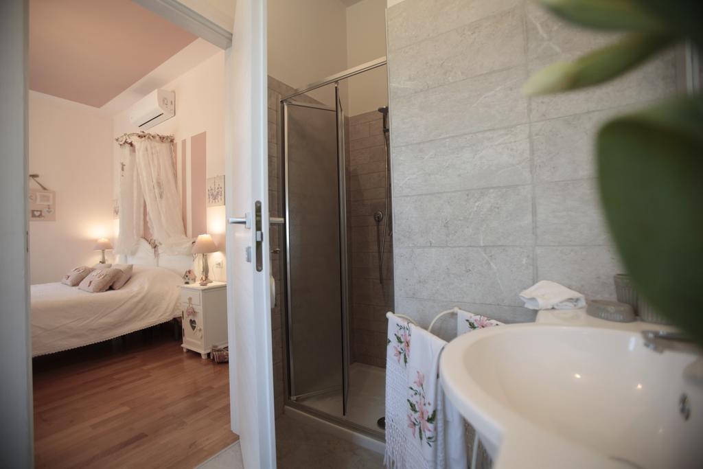 B&B La Casa Di Pamela Casciago Buitenkant foto